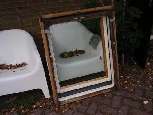 Velux dakraam met gootstukken GGL 304., Doe-het-zelf en Verbouw, Glas en Ramen, Gebruikt, Dakraam, 80 tot 120 cm, Minder dan 80 cm