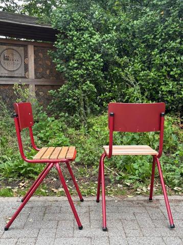upcycled terrasstoelen  | meranti zit en bordeaux rug (14st) beschikbaar voor biedingen
