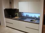 S-12 Moderne greeploze keuken met apparatenwand | Spoedverk., Ophalen, Wit, Nieuw, Dubbelwandige keuken