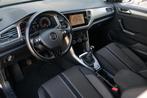 Volkswagen T-Roc 1.0 TSI 110PK R-line Black Pack Led Navi AC, Voorwielaandrijving, Gebruikt, 1194 kg, Zwart