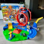 Hot Wheels Monstertrucks - T-Rex Vulkaan Arena, Racebaan, Ophalen of Verzenden, Zo goed als nieuw, Zelf te bouwen