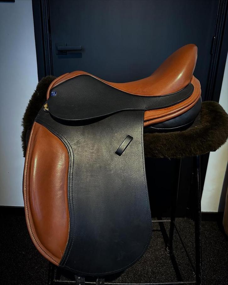 Equestor Specialized Saddlery zadels, Dieren en Toebehoren, Paarden en Pony's | Zadels, Gebruikt, Overige soorten, Ophalen of Verzenden