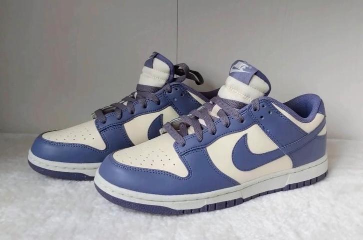 W Nike Dunk Low NN 40,5, Kleding | Dames, Schoenen, Nieuw, Sneakers of Gympen, Wit, Ophalen of Verzenden