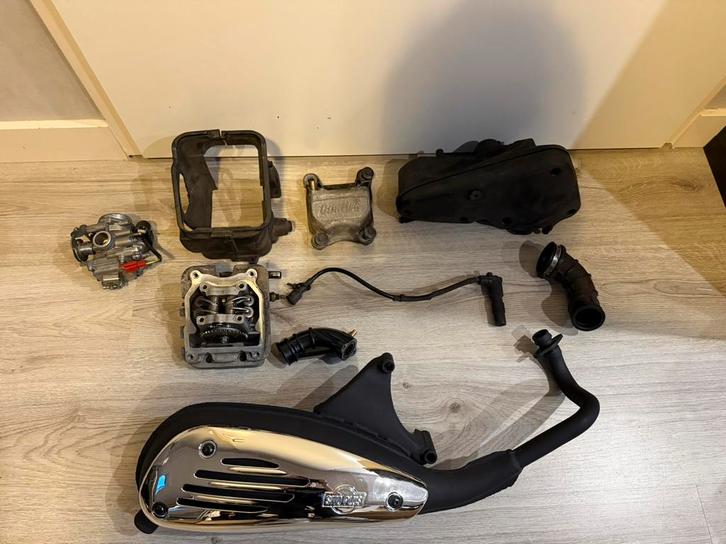 4v set volledig, Nieuw!, Fietsen en Brommers, Brommeronderdelen | Scooters, Zo goed als nieuw, Piaggio, Carburateur, Ophalen of Verzenden