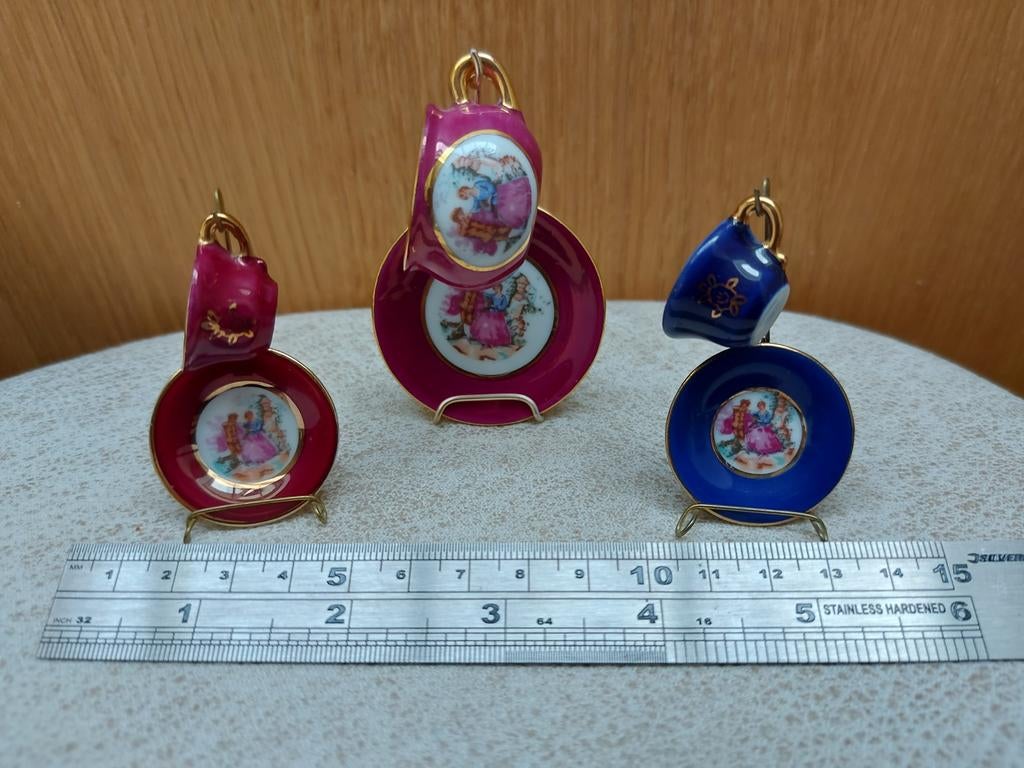 3 Miniatuur Limoges Theekopjes en Schoteltjes, Ophalen