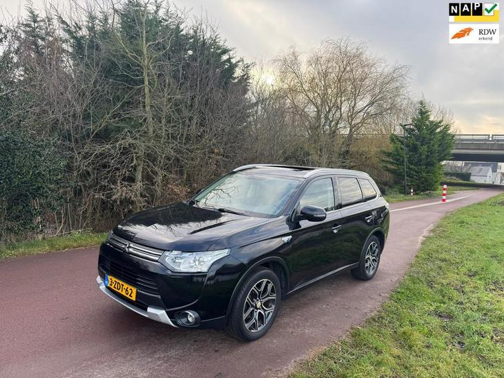 Mitsubishi Outlander 2.0 PHEV Instyle X-Line|Pano|Leder|Luxe, Auto's, Mitsubishi, Bedrijf, Te koop, Outlander, 4x4, ABS, Achteruitrijcamera