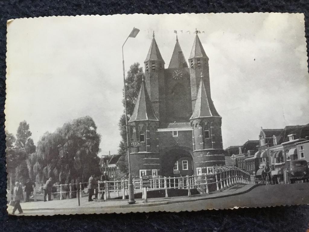Zwart wit ansicht Haarlem Amsterdamse Poort, Verzamelen, Foto's en Prenten, Ophalen of Verzenden, Voor 1940, Zo goed als nieuw