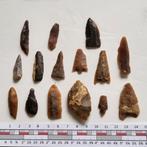 15 vuursteen werktuigen Neolithicum Sahara retouche #3, Ophalen of Verzenden, Fossiel
