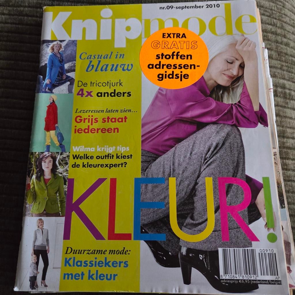 Knipmode September 2010 - Modeblad met patronen, Ophalen of Verzenden, Zo goed als nieuw, Damesbladen