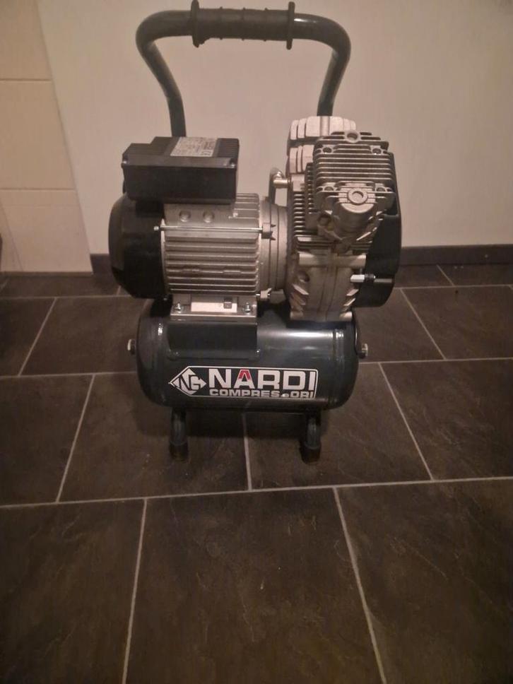 Nardi Compressor Extreme 10L - Zo Goed Als Nieuw!, Doe-het-zelf en Verbouw, Compressors, Zo goed als nieuw, 10 bar of meer, Minder dan 25 liter