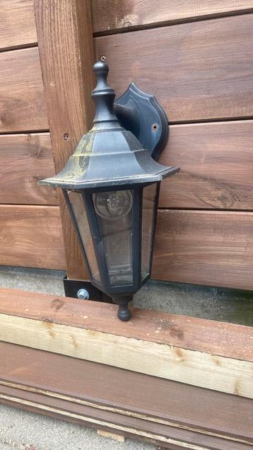 2 x tuin lampen  beschikbaar voor biedingen