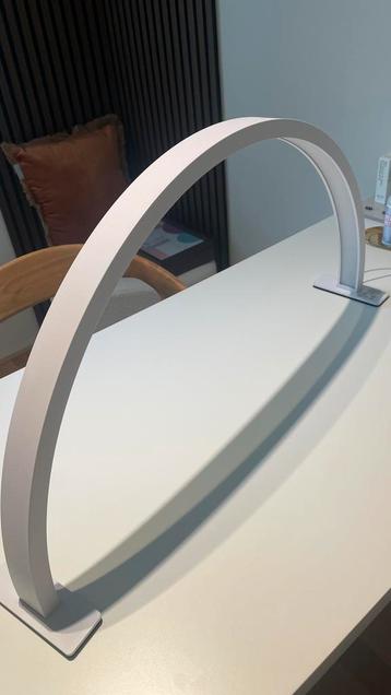 Half moon tafel lamp 70cm led arc lamp beschikbaar voor biedingen