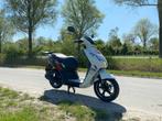 Peugeot Kisbee TCR Total-Racing uitv. 45KM Scooter  (bj2020), Ophalen, Overige modellen, Maximaal 45 km/u, Zo goed als nieuw