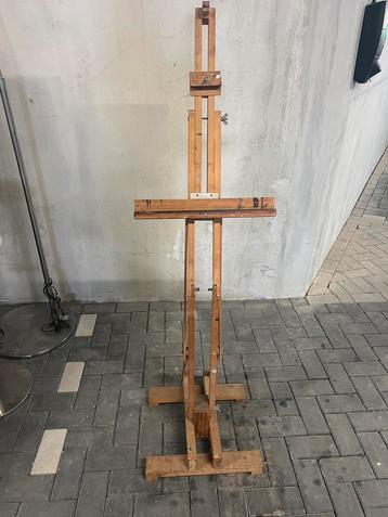 Schildersezel beschikbaar voor biedingen