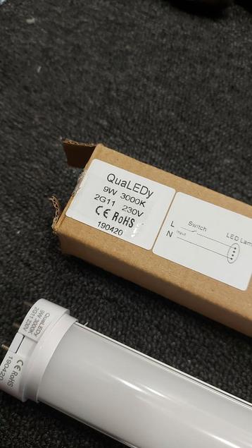 LED Lamp 9W 3000K 2G11 - Nieuw beschikbaar voor biedingen