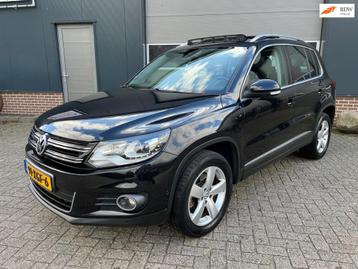 Volkswagen Tiguan 2.0 TSI Sport&Style 4Motion-Panorama-Leder beschikbaar voor biedingen