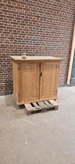Houten kast, Antiek en Kunst, Ophalen of Verzenden