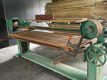 Langeband schuurmachine beschikbaar voor biedingen