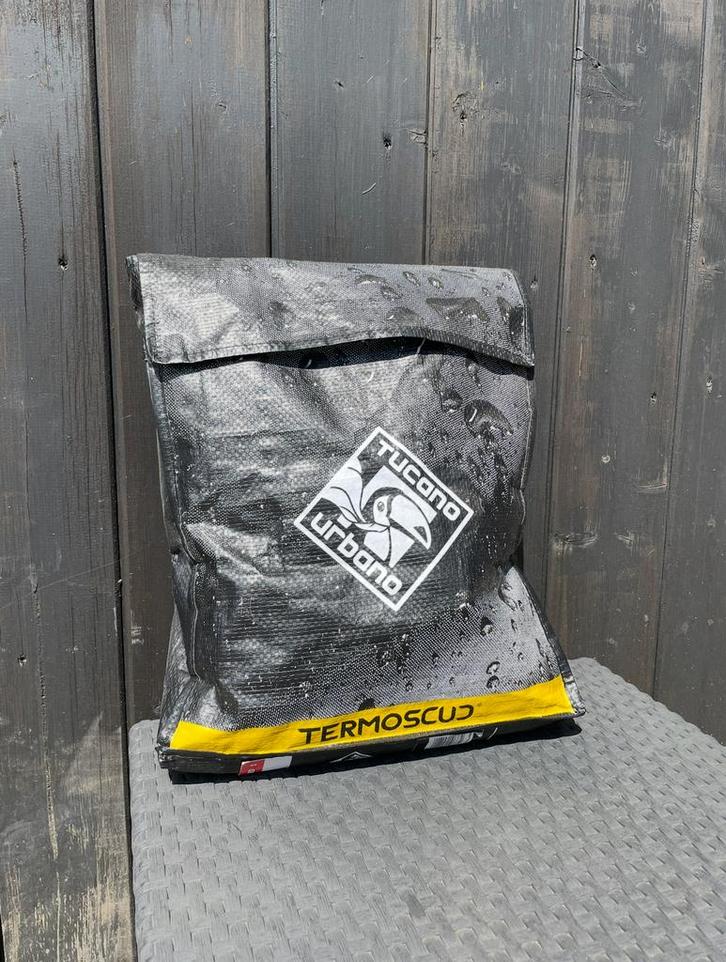 Netjes Piaggio Zip Beenkleed R151 Tucano Urbano, Fietsen en Brommers, Brommers | Toebehoren, Zo goed als nieuw, Overige typen