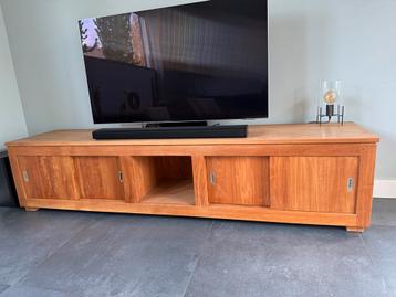 Teak TV kast met schuifpanelen - Venray beschikbaar voor biedingen