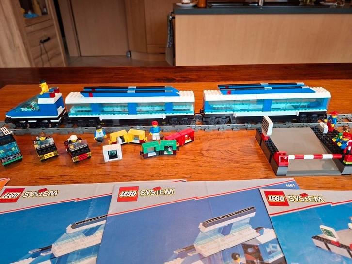 LEGO TREIN 4560/4561 PASSAGIERSTREIN 9VOLT COMPLEET, Kinderen en Baby's, Speelgoed | Duplo en Lego, Zo goed als nieuw, Lego, Complete set