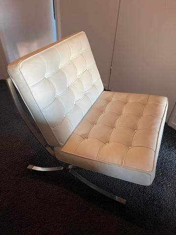 Barcelona Stoel Wit beschikbaar voor biedingen