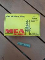 Nylon pluggen gasbeton +- 25 doosjes beschikbaar 55mm, Doe-het-zelf en Verbouw, Ophalen of Verzenden, Zo goed als nieuw