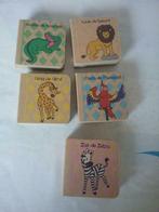 Leuk doosje met kleine kartonboekjes, Ophalen, Zo goed als nieuw, 2 tot 3 jaar