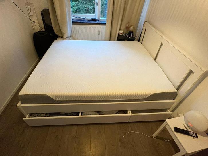 IKEA bed 160x200 + Leen Bakker matras (1 jaar oud), Huis en Inrichting, Slaapkamer | Bedden, Gebruikt, Tweepersoons, 160 cm, 200 cm