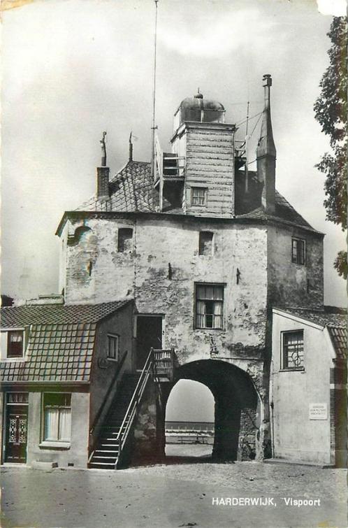 (701-207-013) Harderwijk Vispoort, Verzamelen, Ansichtkaarten | Nederland, Gelderland, Verzenden