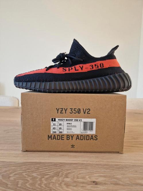 Adidas Yeezy Boost 350 v2 'Core Black Red' | EU 45⅓, Kleding | Heren, Schoenen, Nieuw, Sneakers of Gympen, Zwart, Ophalen of Verzenden