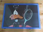 Vintage poster van Daffy Duck in blauwe houten lijst, 50 tot 75 cm, Ophalen of Verzenden, Zo goed als nieuw, Foto of Poster