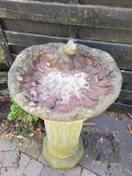 oude betonnen vogeldrink bak op zuil foto 1 t/m 4, Tuin en Terras, Ophalen, Heikant 21 Kaatsheuvel, Gebruikt, Belle Vieille Brocante