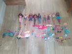 10 poppen (barbie), Kinderen en Baby's, Speelgoed | Poppen, Ophalen of Verzenden, Zo goed als nieuw, Barbie