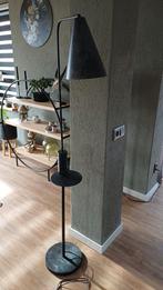Zijlstra vloerlamp met plateau en USB oplader zwart metaal, Huis en Inrichting, Ophalen, Zo goed als nieuw, Metaal, 150 tot 200 cm