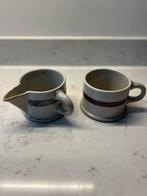Melkkan, suikerpot/beker Dansk International Designs Ltd., Huis en Inrichting, Keuken | Servies, Ophalen of Verzenden, Porselein