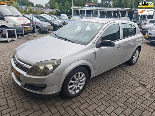 Opel Astra 1.6 Essentia-Airco-Cruise-NAP!, Auto's, Opel, Bedrijf, Te koop, Astra, ABS, Airbags, Airconditioning, Boordcomputer