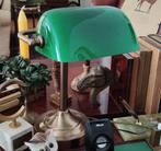 Notarislamp groen, Ophalen
