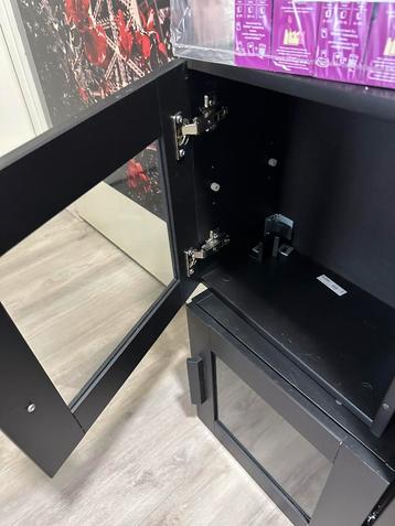 Wandkast met deur van ikea 