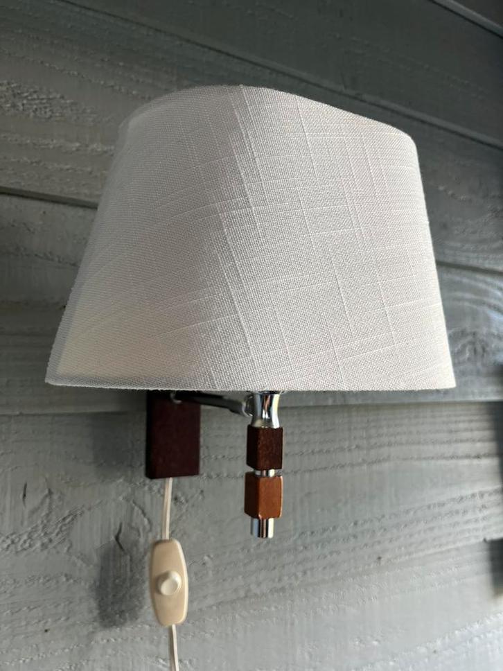 Vintage mid-century teak/chrome wand lamp, Huis en Inrichting, Lampen | Wandlampen, Gebruikt, Hout, Metaal, Ophalen of Verzenden