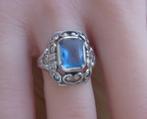 antiek zilveren ring met blauwe spinel [430], Verzenden, Zilver, Ring, Met edelsteen