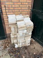 Kalkzandstenen - schoongemaakt en overbodig, Doe-het-zelf en Verbouw, Metselstenen, Ophalen, Gebruikt, Kalkzandstenen