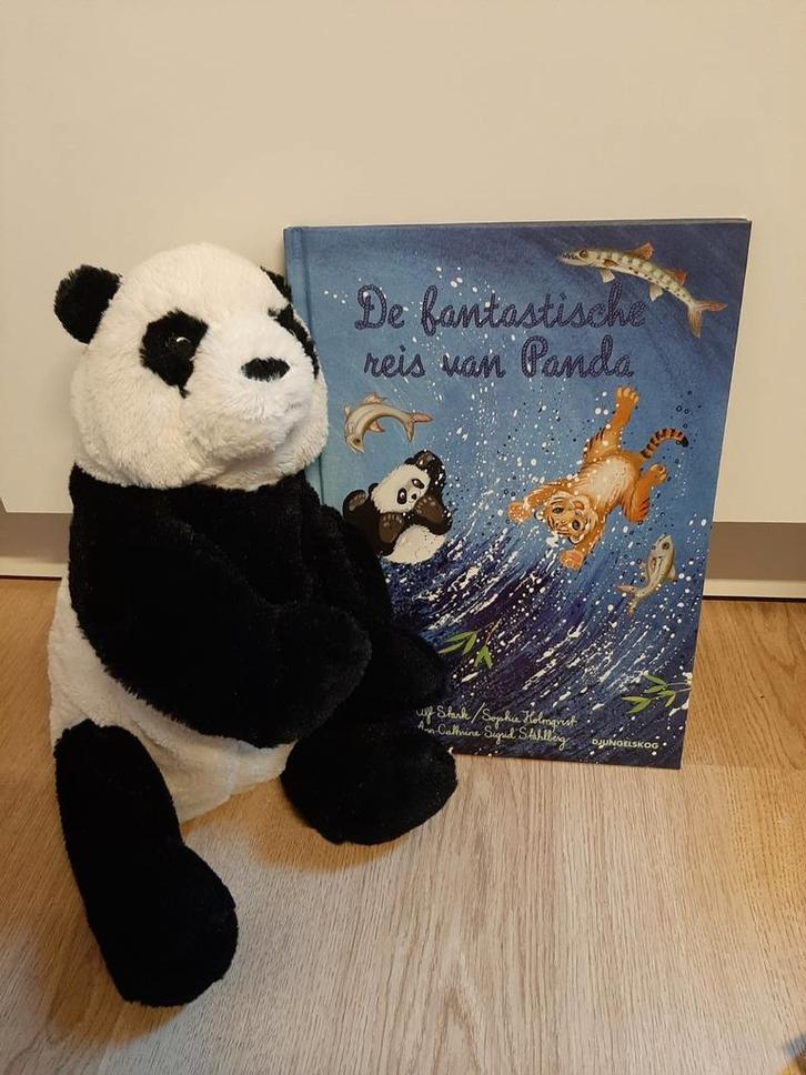 IKEA panda knuffel + boek, Kinderen en Baby's, Speelgoed | Knuffels en Pluche, Ophalen of Verzenden
