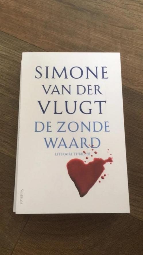 Simone van der Vlugt- de zonde waard, Boeken, Thrillers, Zo goed als nieuw, Ophalen of Verzenden