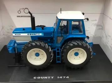Ford County 1474 Long Nose. Universal Hobbies  beschikbaar voor biedingen