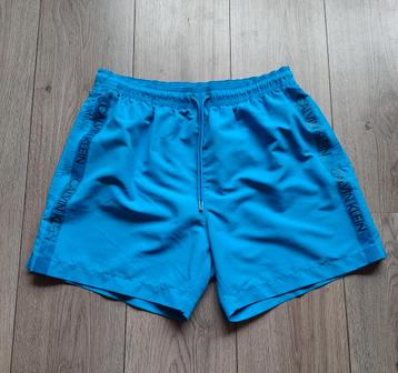 Calvin Klein zwemshort blauw maat L
 beschikbaar voor biedingen