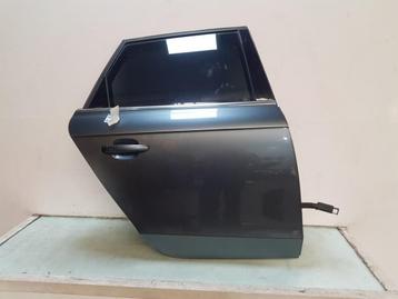 Portier Rechts Achter Audi A4 Avant (B8) 2010 8K9833052D beschikbaar voor biedingen
