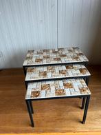 Bijzettafeltjes met steen mozaïek, Ophalen, Zo goed als nieuw, Hout, Minder dan 55 cm