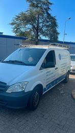 Mercedes-Benz Vito 111,  2.1 CDI 70KW 2011, lichte schade, Auto's, Bestelauto's, Euro 5, Zwart, Wit, Particulier