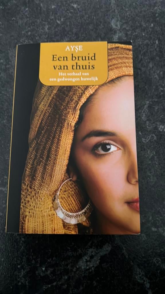 Renate Eder - Een bruid van thuis, Zo goed als nieuw, Renate Eder; Ayse, Verzenden